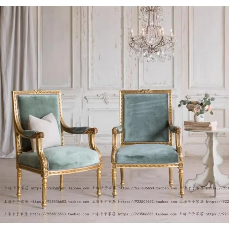 Французский Ретро-диван с резьбой по дереву и цветком золотистый старый двойной