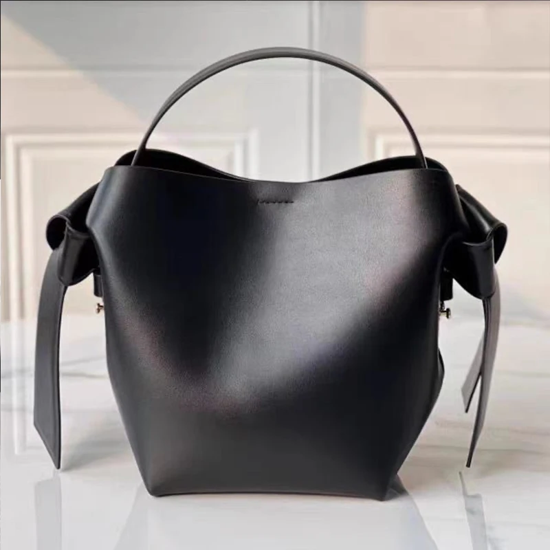 2025 autumn and winter new leather women's bag bucket advanced sense niche design single shoulder crossbody