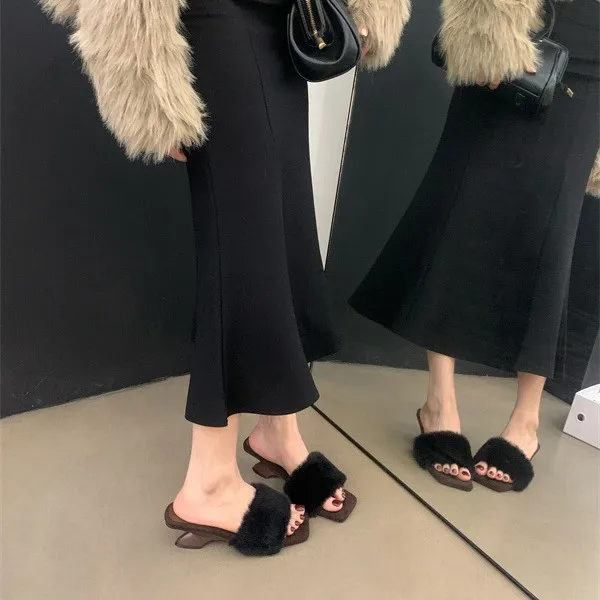 Туфли на квадратном каблуке. Низкие женские шлепанцы. Зимняя обувь. Модные