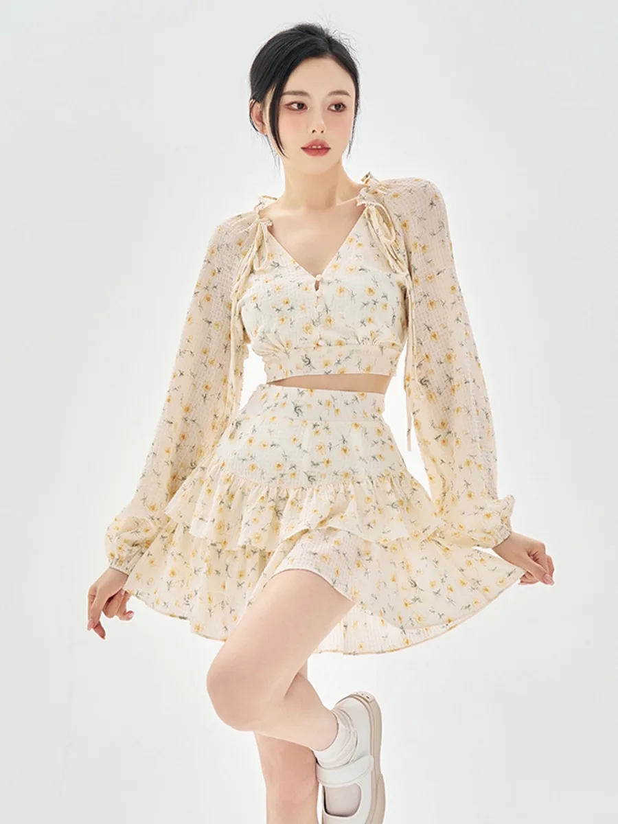 

Summer Sweet Girl Flowers Print Two Piece Set Women V-neck Backless Sexy Crop Top + Cake Skirts Sets Holiday Beach 2 Piece Suits