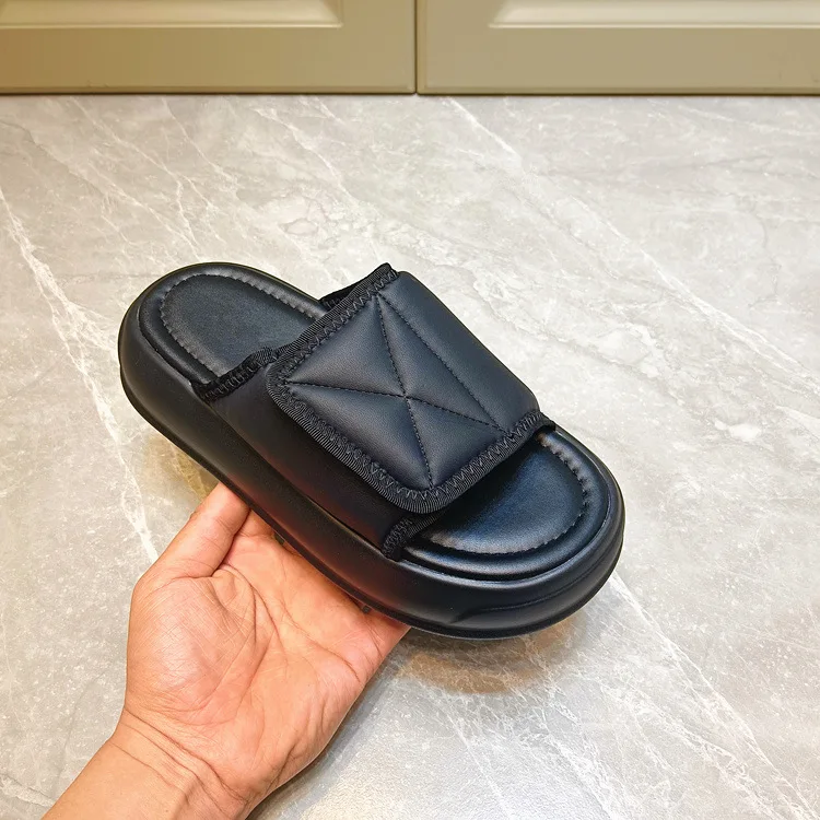 Women Slippers 2023 New Beach Slippers Fashion Off White Open Toe Flat Casual Flip Flops Slides Summer Outwear Ladies Slipper