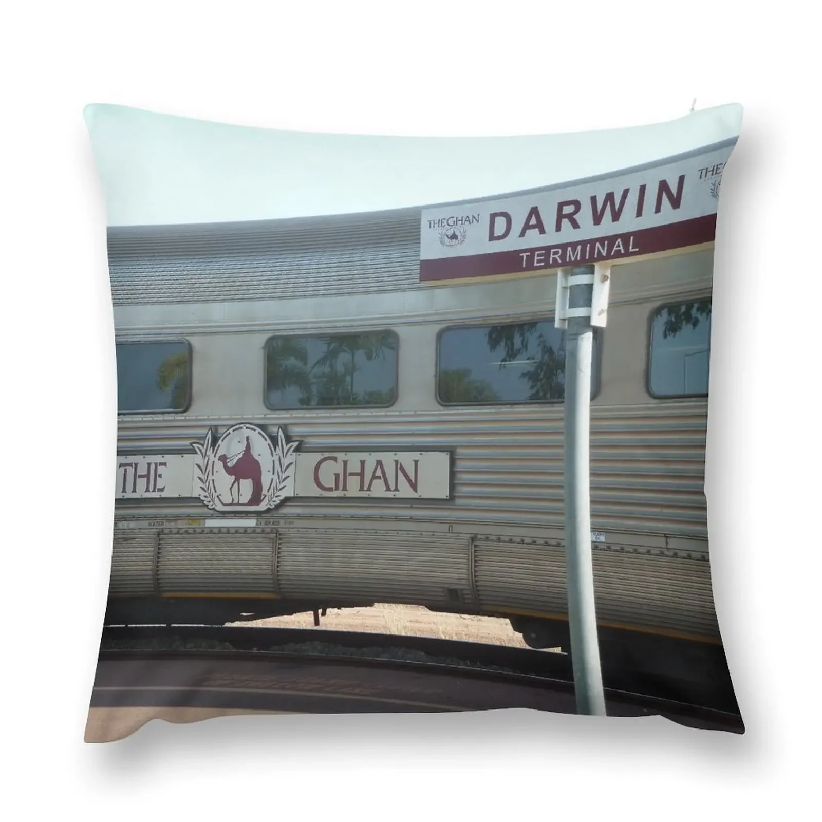 Декоративная подушка The Ghan at Darwin Station для дивана декоративные подушки роскошного