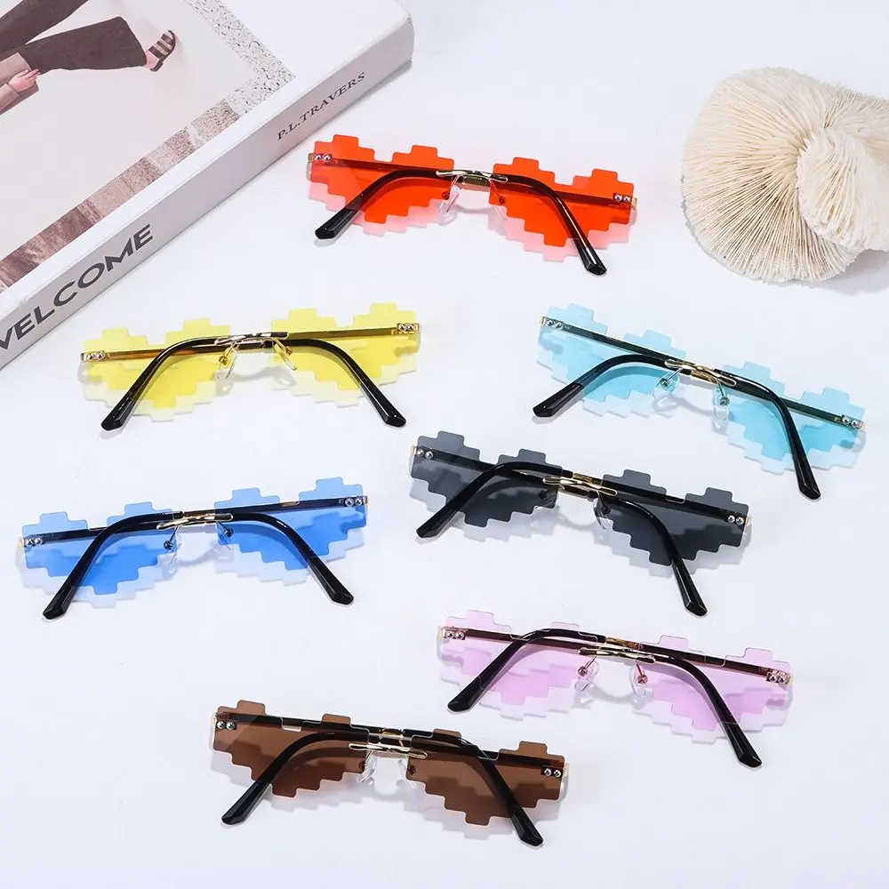 

Funny Men & Women Cosplay Novel Gamer Robot Sunglasses Heart Glasses Pixelated Mosaic Glasses Shades