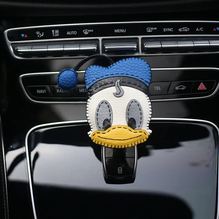 Фото Disney Дональд Дак автомобильный кожаный чехол для ключей мультфильм Дейзи пара автомобильных ключей сумка украшения интерьера автомобиля универсальные №3