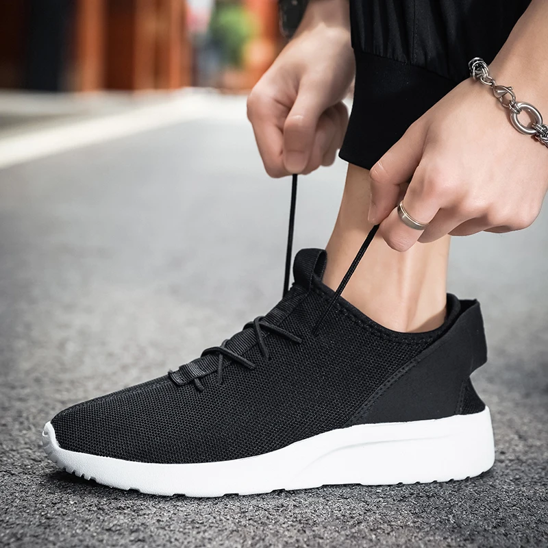 

2022 Spring Summer Breathable Men Running Shoes Comfortable Sport Shoes Male Trend Lightweight Walking Shoes Fashion Sneakers