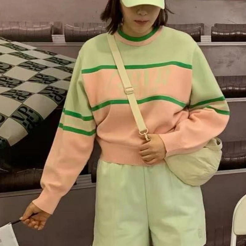 

2022 Autumn and Winter Women Round Neck Long-sleeved Sweater Loose Long-sleeved Pullover Sweater