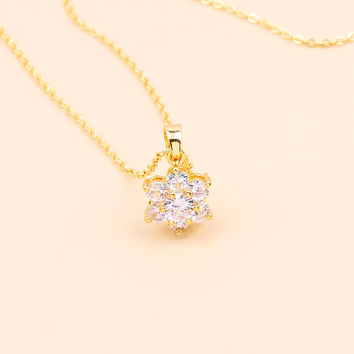 

New Necklace 18K Gold Plated Pendant Necklace Woman Necklace Zircon Animal Pendant Stainless Steel Chain Necklace Free Shipping