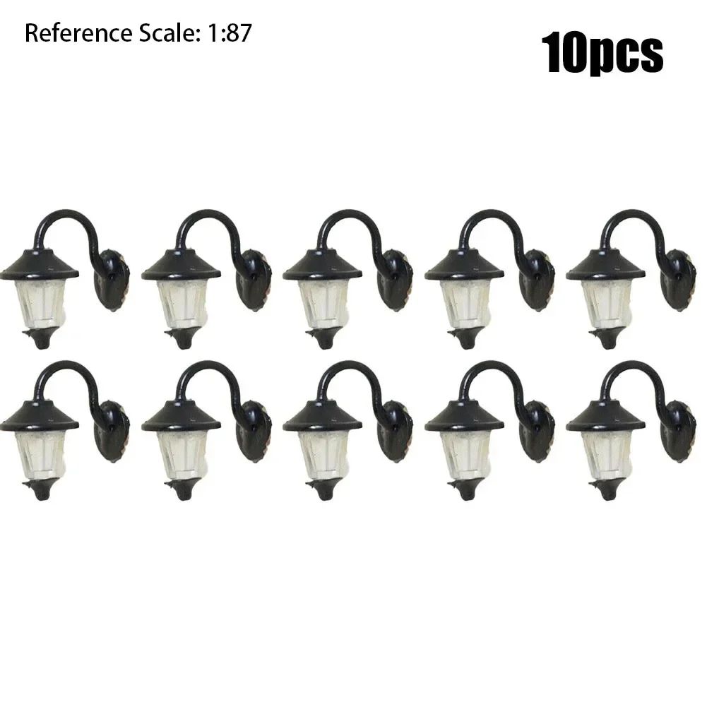 

Настенные светильники H0 пластик 1:87 набор из 10 штук