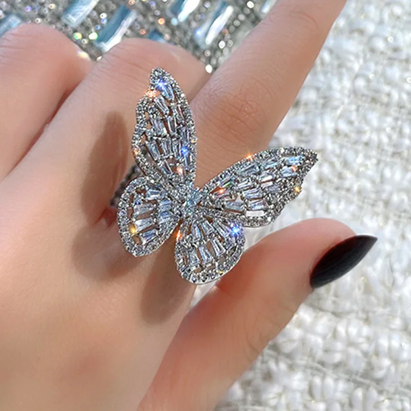 

Trendy Shining Butterfly Adjustable Opening Ring For Women Crystal Acrylic Inlay Fashion Party Hand Accessories Jewelry