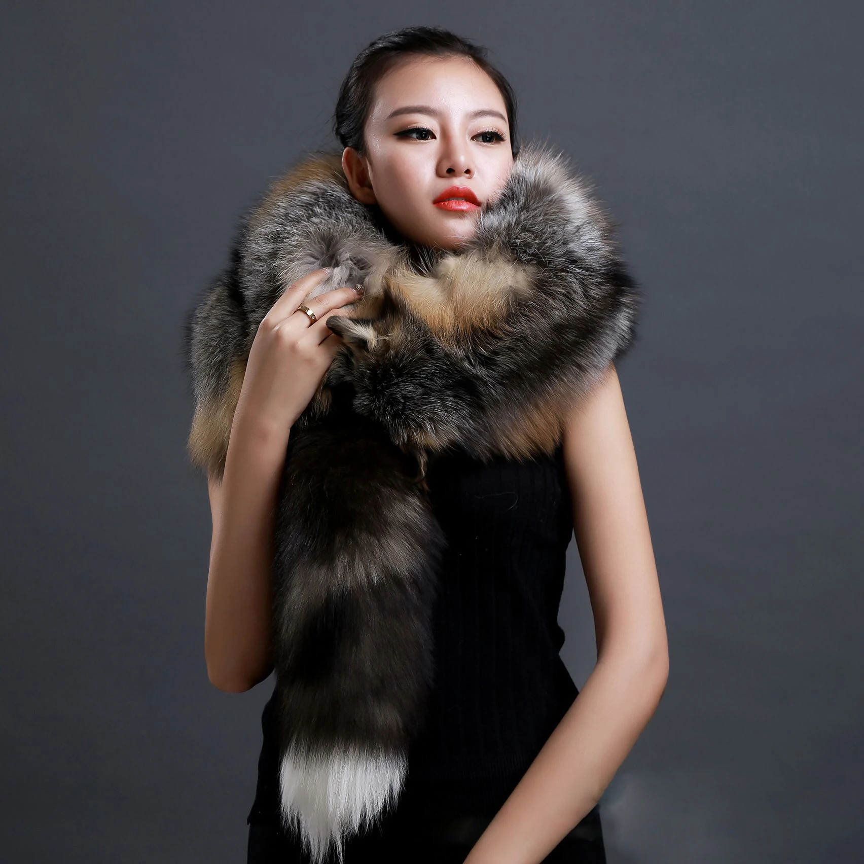 

Real Golden Fox Fur Scarf for Women, Fur Wraps, Natural Tanned Leather Hides, Whole Pelts Fur Coat Collar, Neck Warmer, Unisex