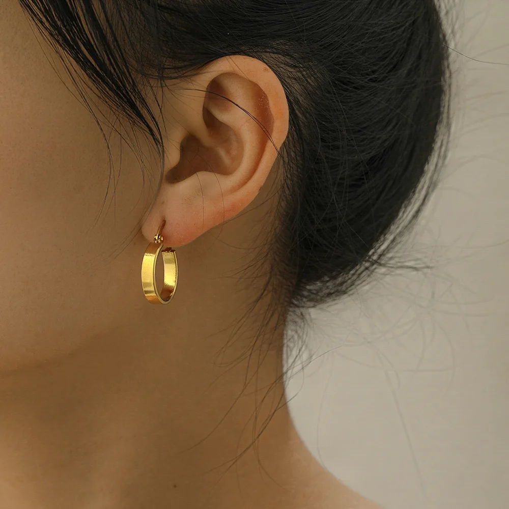

Gold Round Stainless Steel Hoop Earrings for Women Luxury Simple Mini Circle Girl Earring Party Wedding Fashion Jewelry Gift