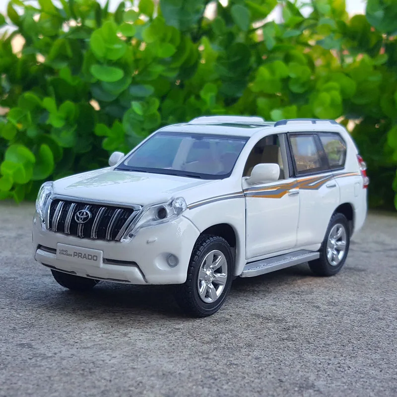 Модель автомобиля 1:32 Toyota Prado LAND CRUISER SUV из сплава металлическая модель