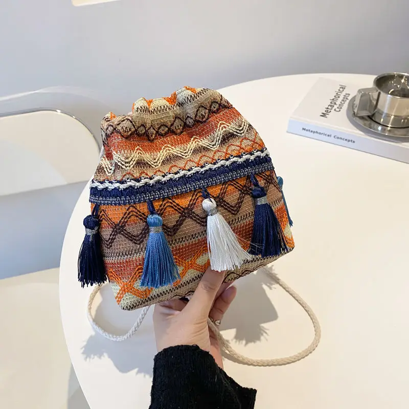 National Drawstring Bag Woven Versatile Messenger Bag Shoulder Bag Retro Mini Korean Tassel Bucket Bag сумка женская 2022 тренд