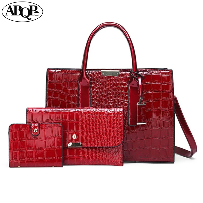 

Женская сумка-мессенджер из крокодиловой кожи, через плечо