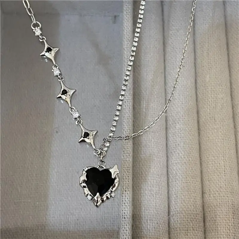 

Y2K Heart Pendant Necklace for Women Galaxy Gradient Zircon Light Luxury Design Clavicle Chain Exquisite Party Jewelry Gifts