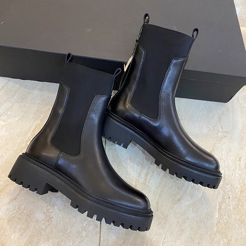 

2022 New Autumn And Winter Luxury Brand Designer Boots Solid Color Elastic Slip-on Shoes For Women Fashion Platform Shoes