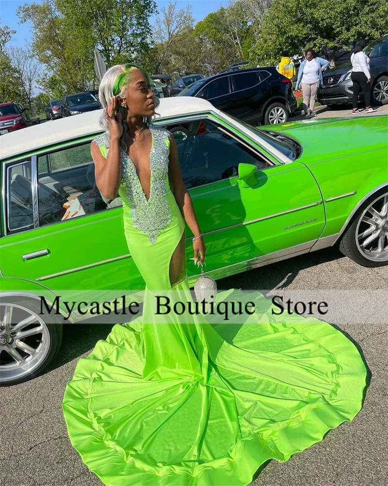 

Green Mermaid Prom Dresses 2023 For Black Girl Sheer O-Neck Sparkly Silver Diamond Birthday Dress Vestidos De Graduación