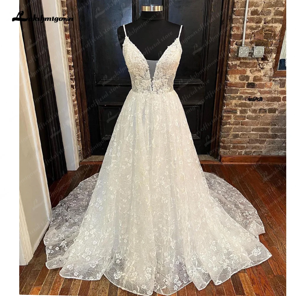 

Lakshmigown V Neck Spaghetti Straps Boho Wedding Dress 2023 Vintage Bridal Lace Appliques Beach Mariage sukienka na wesele
