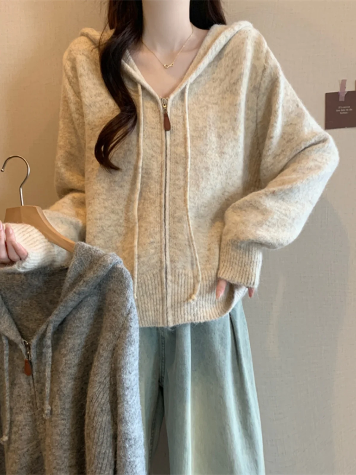 Утолщенный вязаный свитер на молнии с капюшоном для женщин осень и зима модный