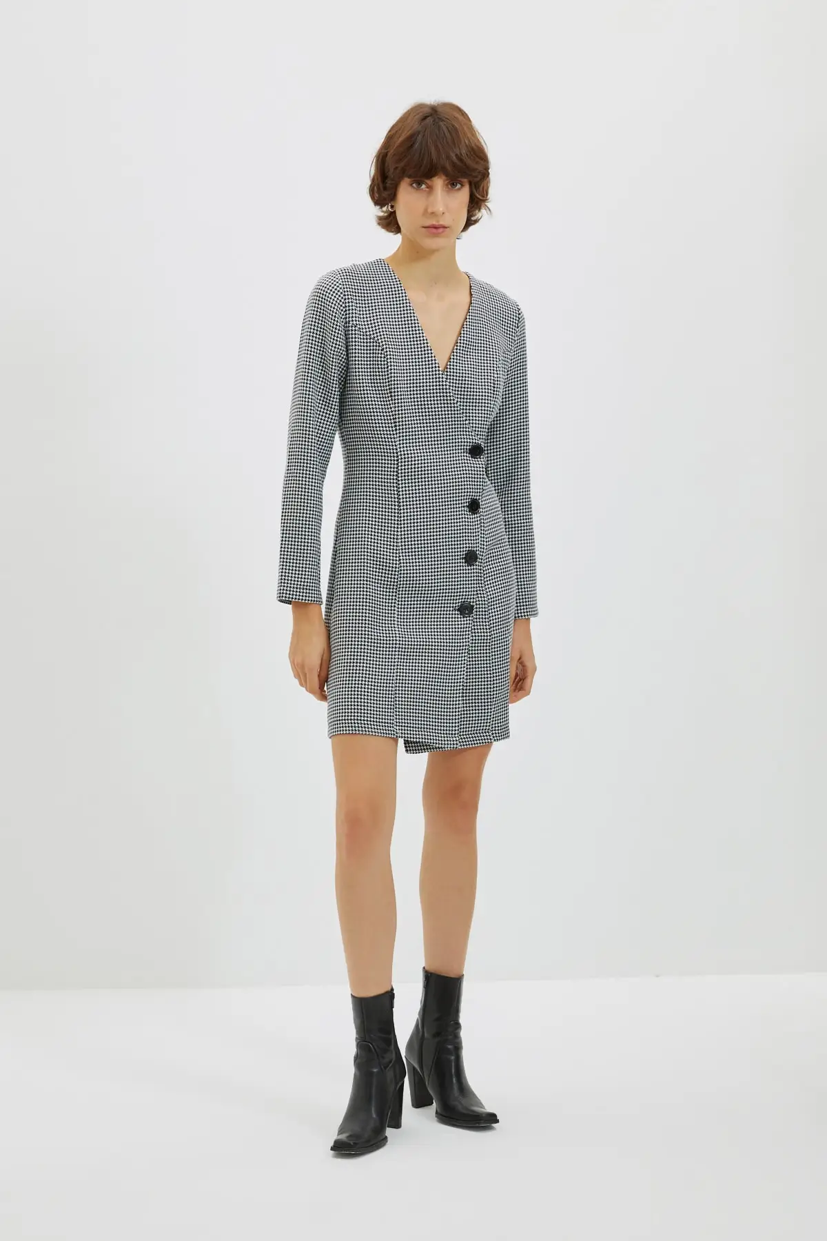 

Trendyol Button Dress TWOAW22EL0523