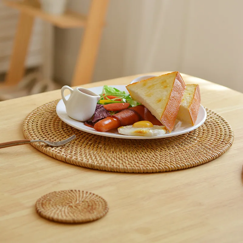 

Round Natural Rattan Coasters Bowl Pad Handmade Padding Cup Mats Insulation Placemats Table Kitchen Decoration Accessories