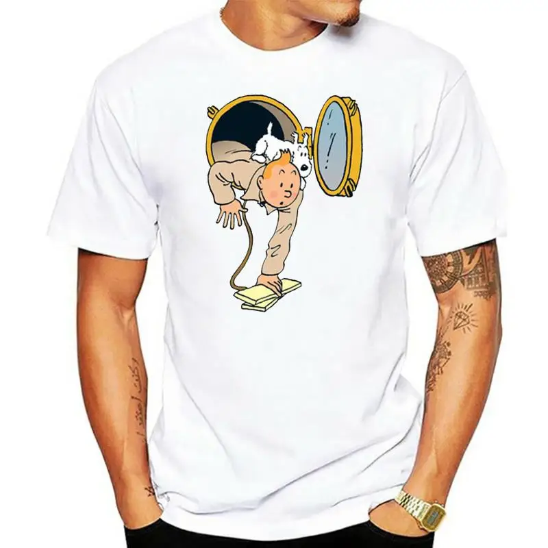 

Футболка черного и белого цвета с героями мультфильмов «Приключения Тинтина»