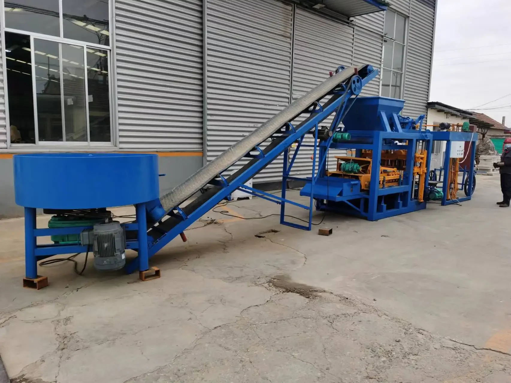 Автоматическая машина для формования кирпича Qt4-25 LanYuXuan