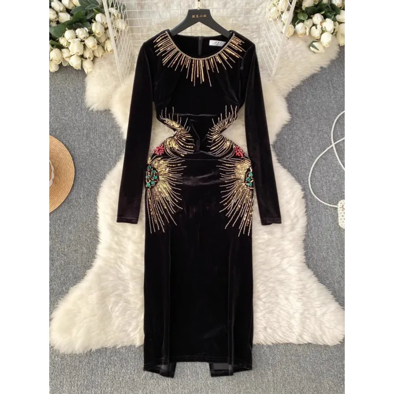 Платье женское осенне-зимнее Облегающее с блестками