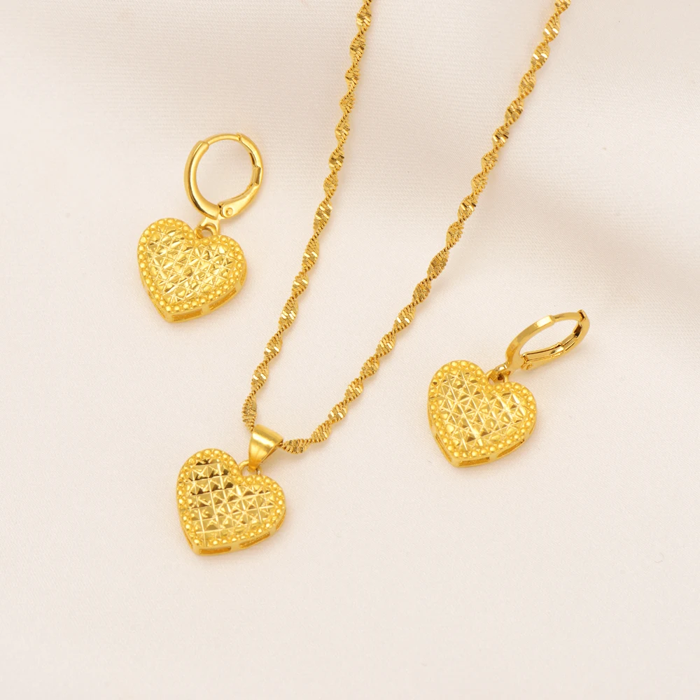 

Gold Color Fashion Dubai Gold Sets Heart Necklace Earrings Set Wedding Gift African Nigeria Jewelry for Women