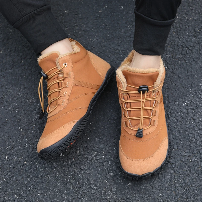 Зимние ботинки на меховой подкладке