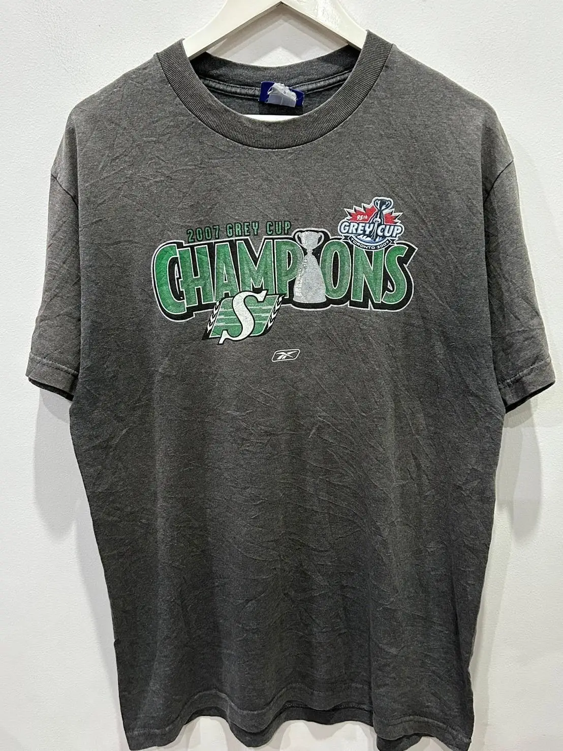 Футболка VTG Saskatchewan Roughriders размер L