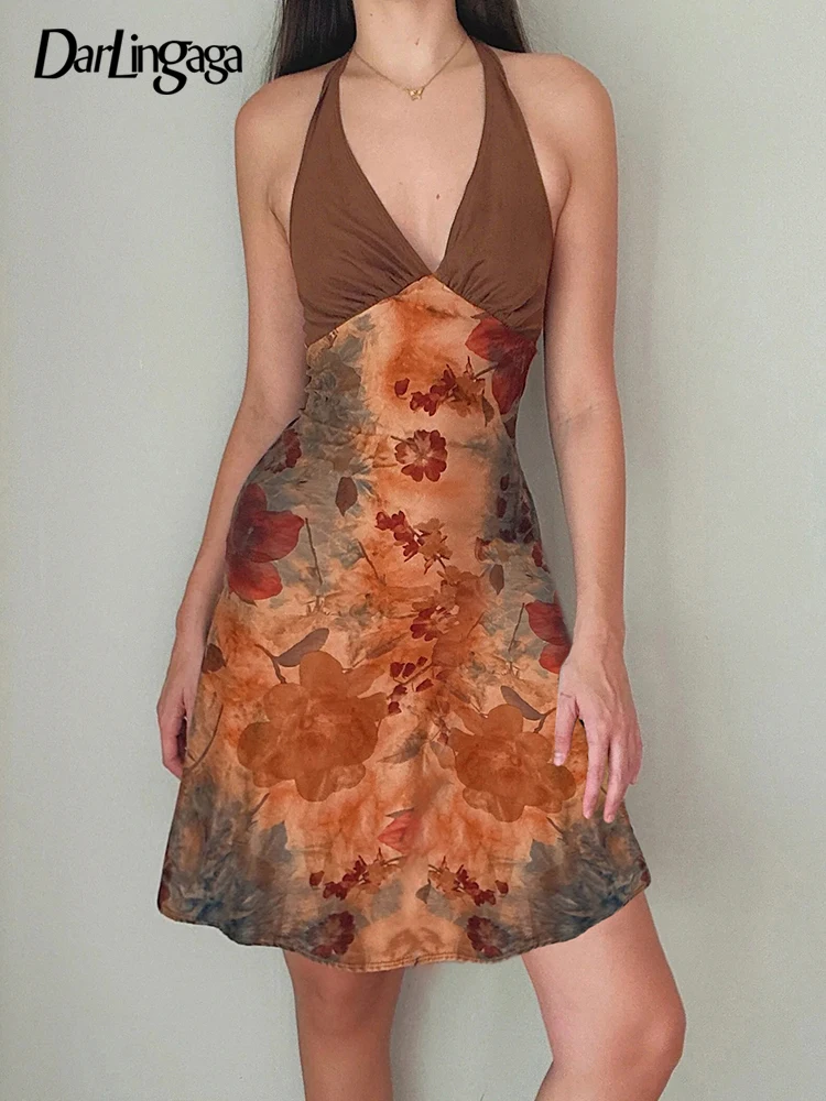 

Женское платье с цветочным принтом и лямкой на шее, с открытой спиной