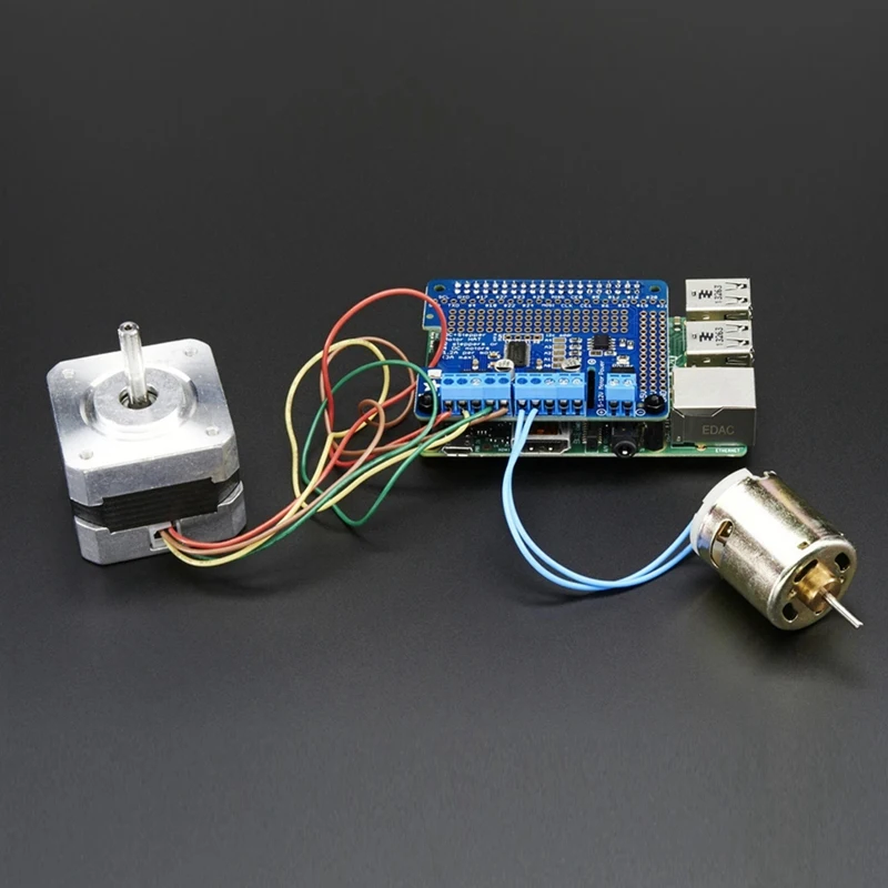 Фото Суперраспродажа: Adafruit DC- и шаговый двигатель/модуль Stepper Motor HAT для Raspberry Pi, 2348 №3