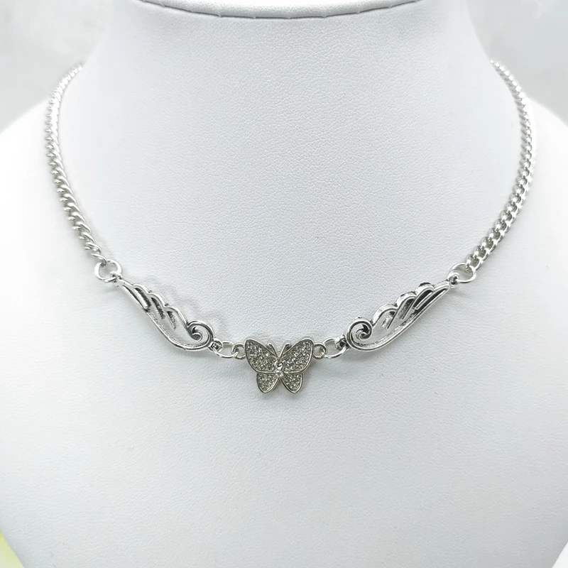 

2022 Goth Egirl Style Metal Diamond Butterfly Angel Feather Pendant Necklace Choker Women Grunge Indie Collar Aesthetic Jewelry