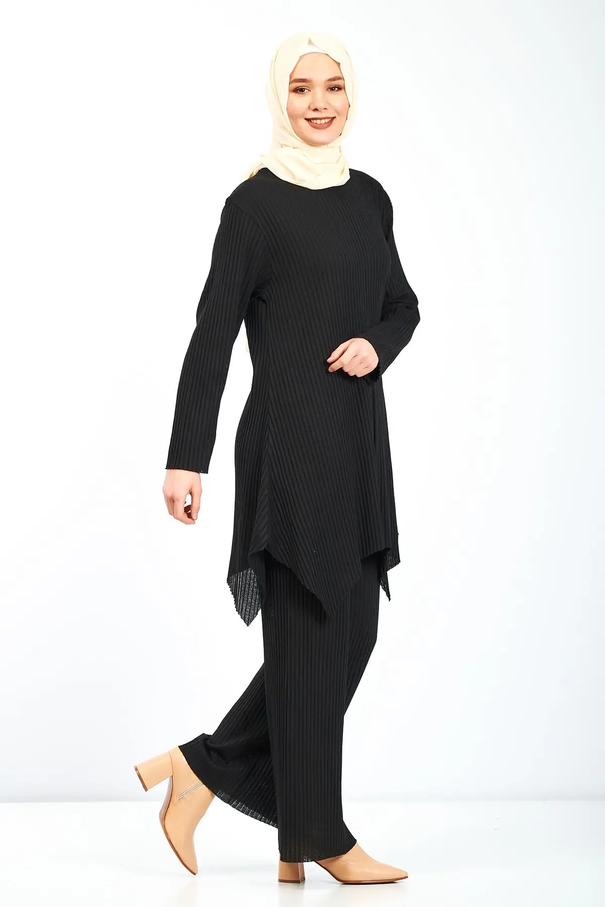 

Black Asymmetric Cut Tunic-trouser Team Women's Islamic Team 2021
