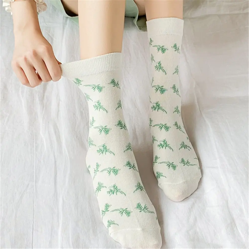 

Fashion Socks Casual Japanese Dotted Socks Medium Tube Socks Harajuku Green Striped