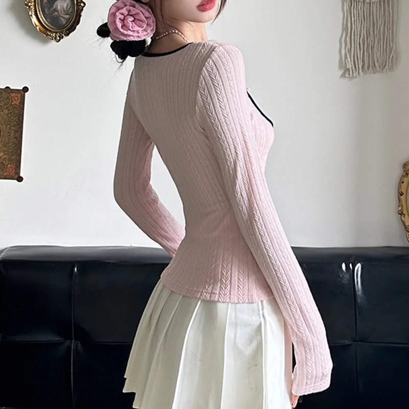 Женский трикотажный топ с длинным рукавом квадратным вырезом и кружевом