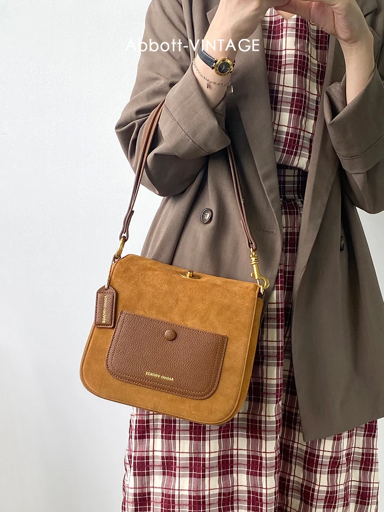 

2022 new niche design retro frosted cowhide small square bag autumn and winter portable shoulder bag