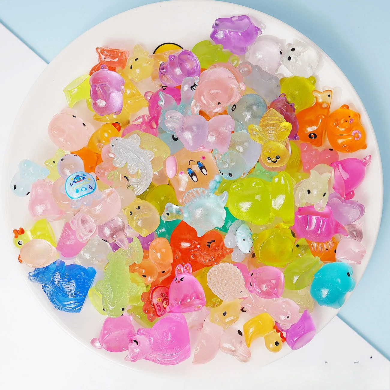 

Миниатюрные светящиеся фигурки животных из смолы 50 шт.