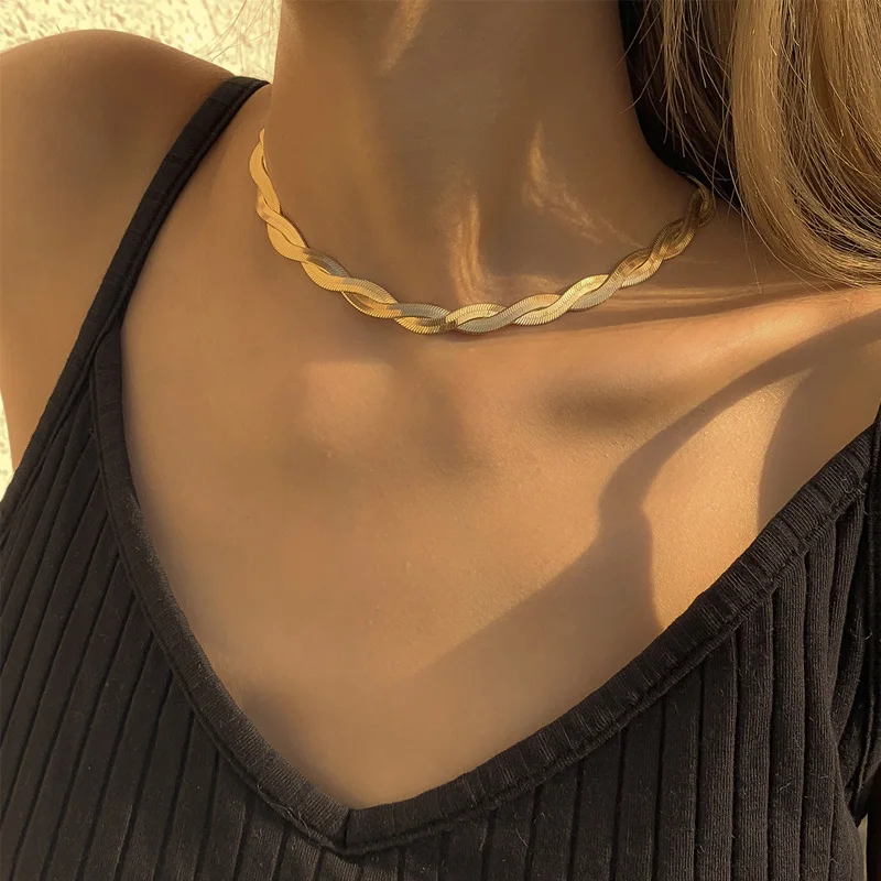 

Cold Wind Flat Snake Bone Chain Necklace For Women 2022 Hip Hop Simple Woven Personalized Design Korean Fashion Jewelry Gifts