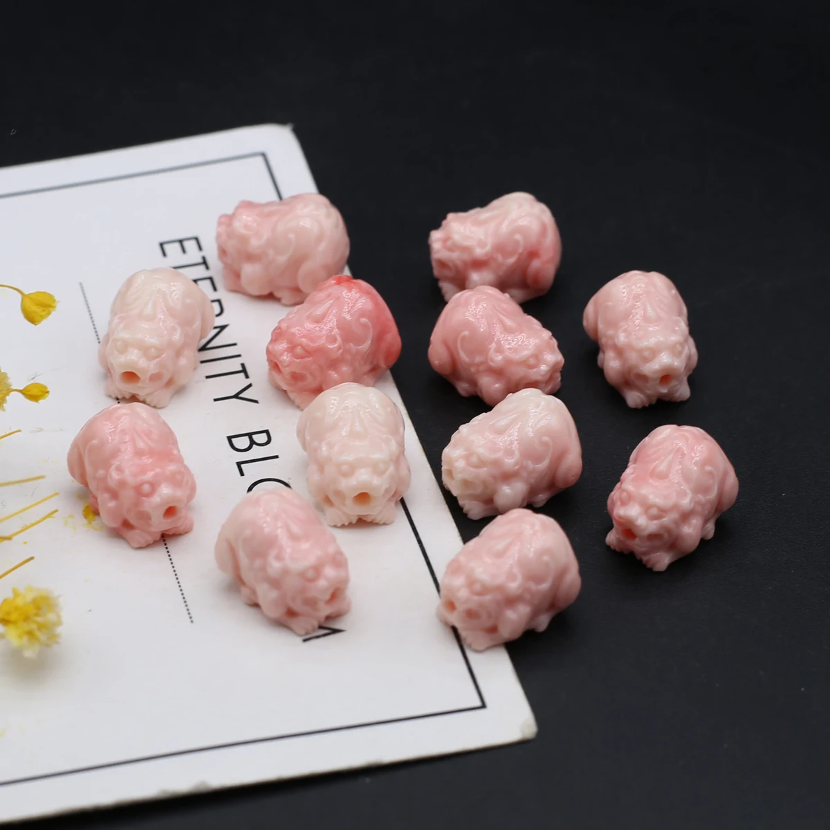 

10-20pcs Hot Coral Pixiu Shape Through Hole Loose Beads Decorative Fashion Bracelet Men's Women's Elastic Rope Reiki Jewelry