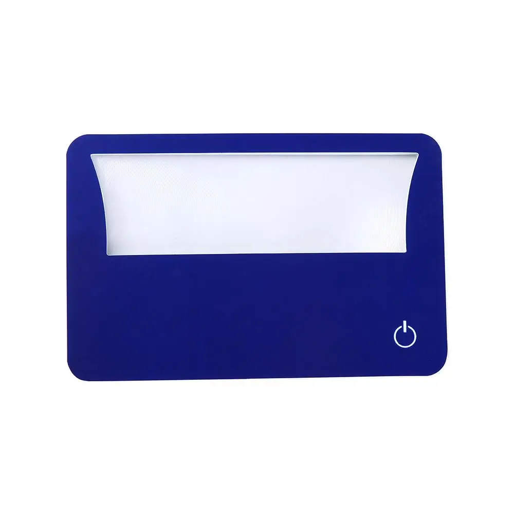 

Кредитная карта, фотография газет, маленькая лупа, линза, фотография, увеличительное стекло