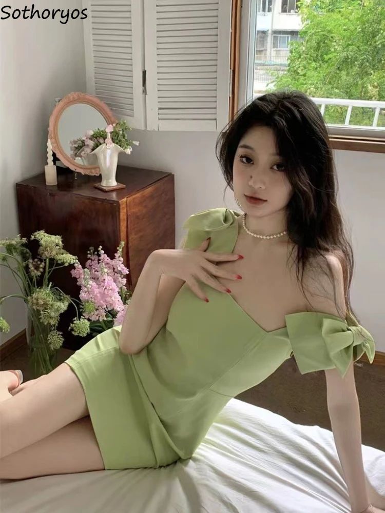 

Мини-платья женские шикарные во французском стиле нежные сексуальные женские праздничные простые элегантные платья без рукавов летние популярные облегающие дизайнерские