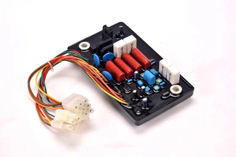 Автоматический регулятор напряжения для бензинового генератора с регулирующей