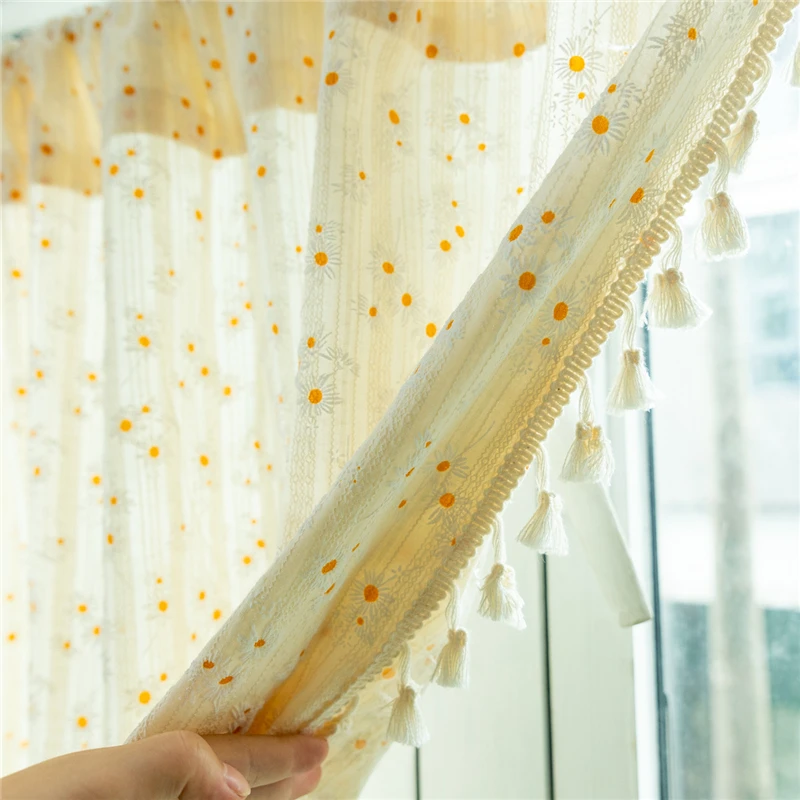 Короткие занавески с желтыми маргаритками для маленьких окон полузанавески из