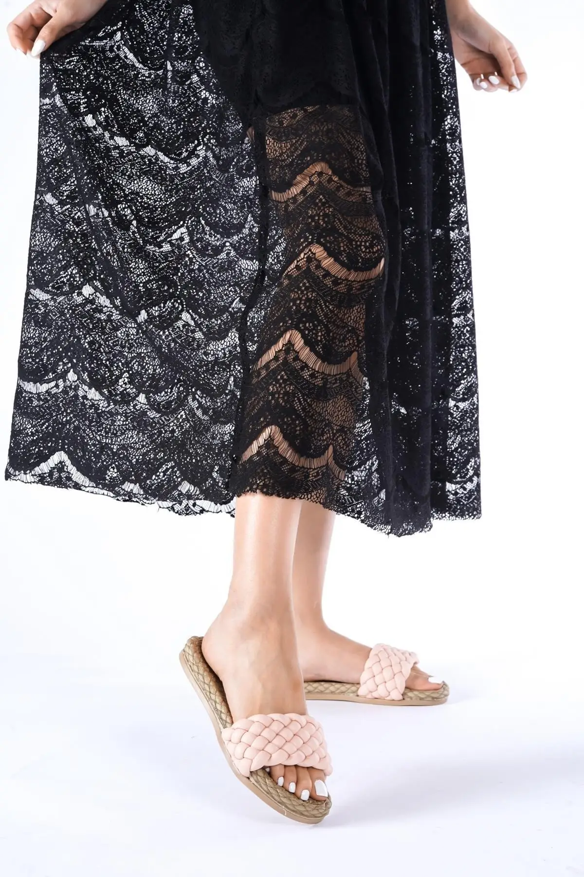 

Women's powder Eva sole braided slippers