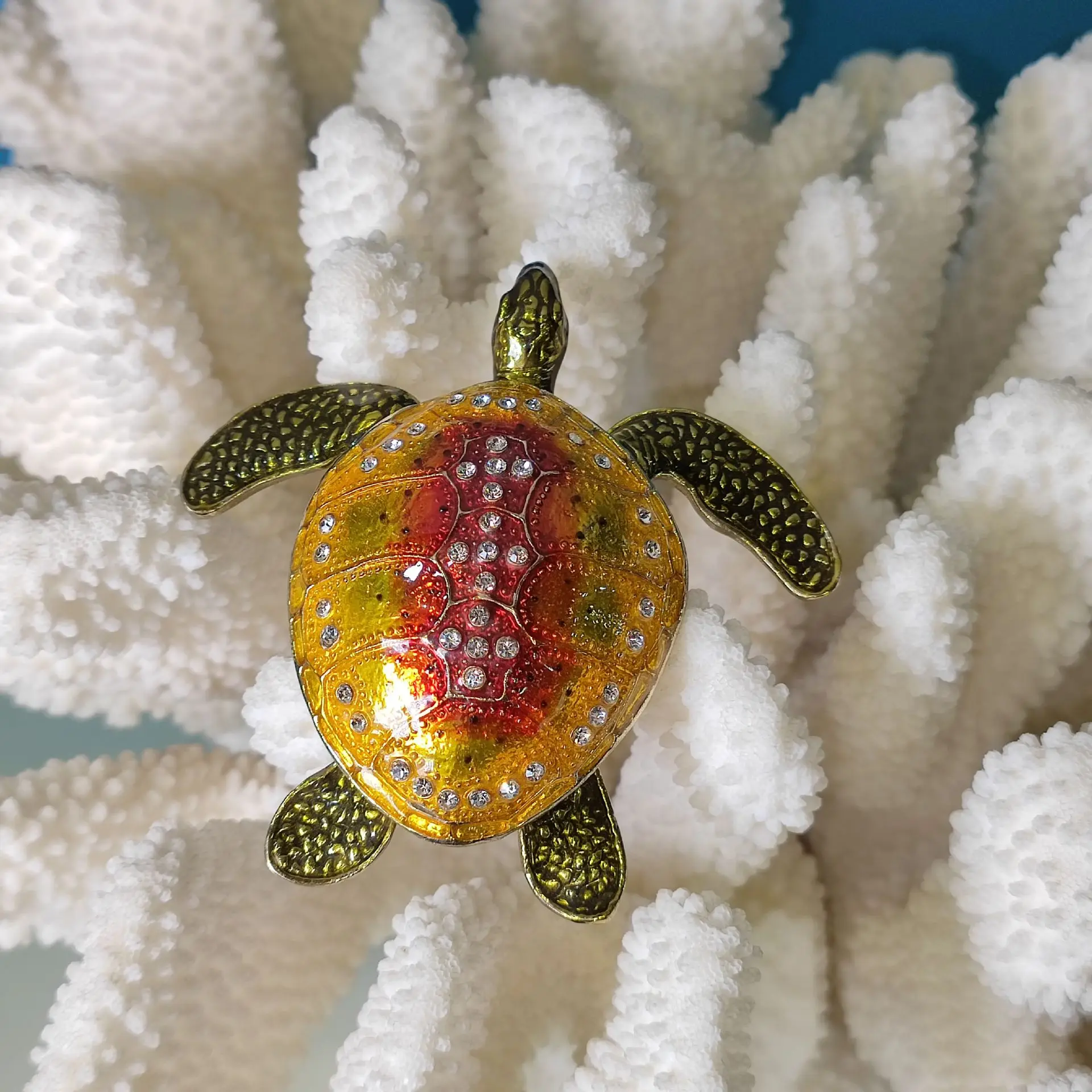 Эмалевые цветные живописные изделия Маленькие украшения из домашней черепахи