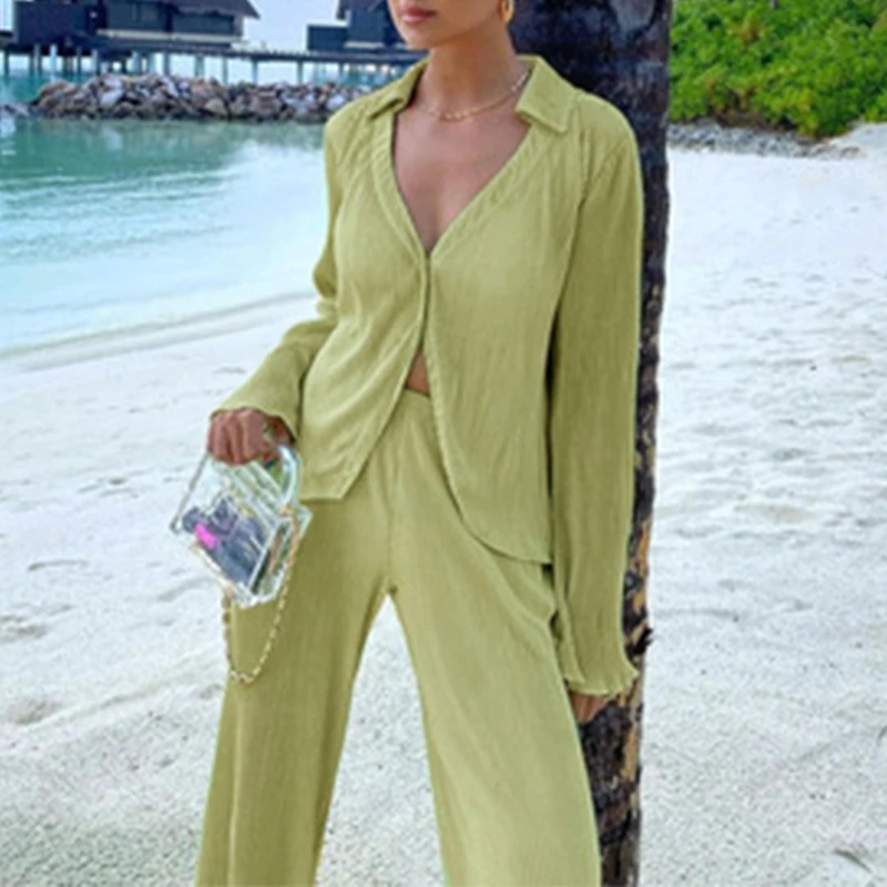 

Женская Повседневная однобортная рубашка с V-образным вырезом, винтажная Свободная блузка с расклешенным длинным рукавом, осенний комплект...