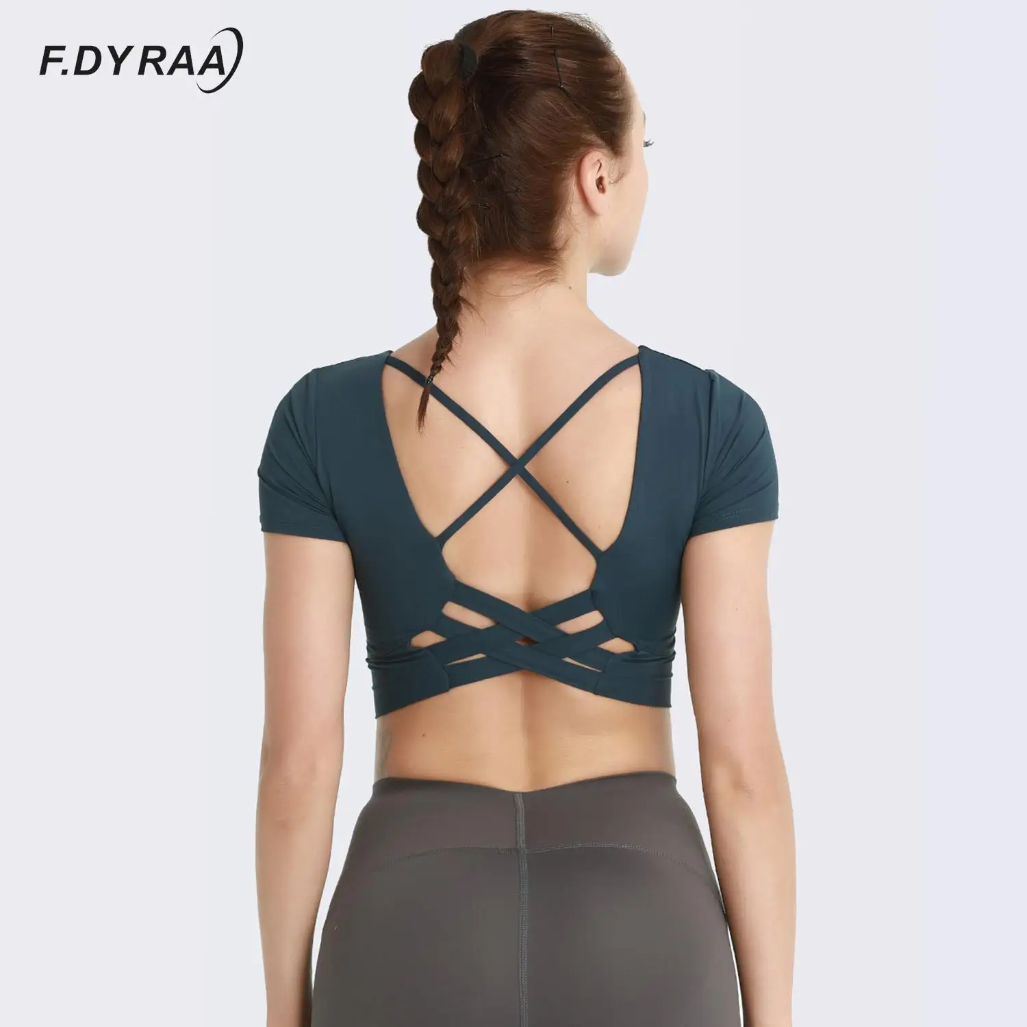 

Кроп-топ женский спортивный с перекрестной спиной, с лезвиями