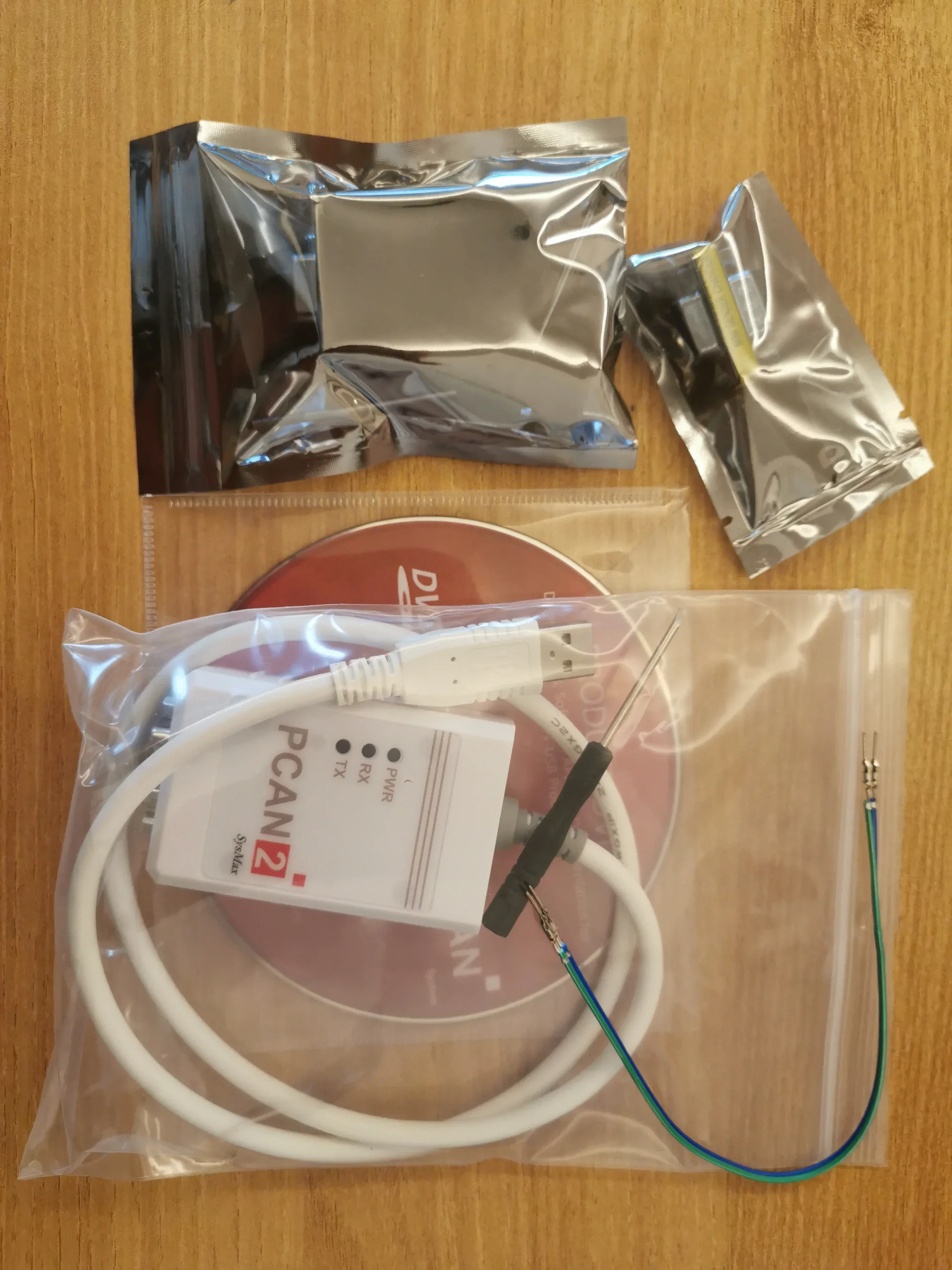 PCAN-USB, сделано в Китае, высококачественная версия, совместимая с немецкой оригинальной моделью PEAK IPEH- 002022  002021 (art.: 3920cdf96bb27) - 3920cdf96bb27